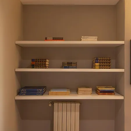 Апартаменты Collegio Di Spagna 13 *